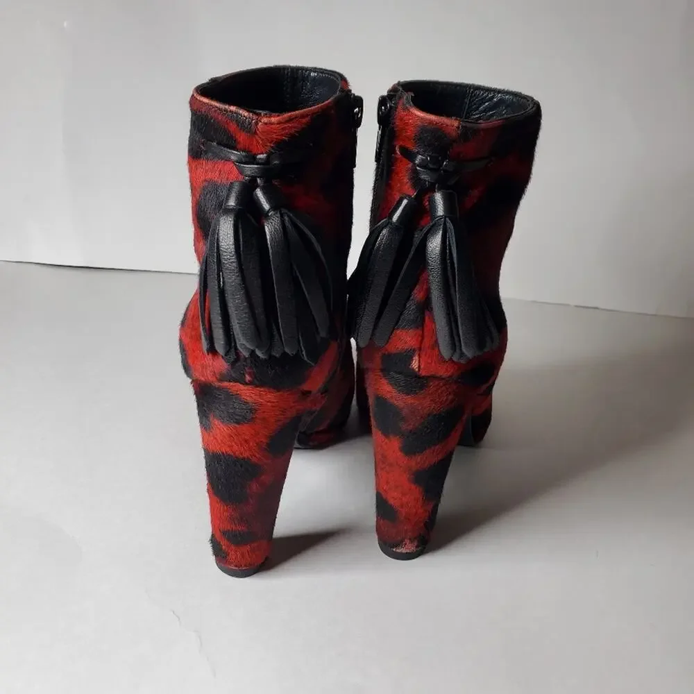 Stuart Weitzman Backflip red animal print heeled Booties Size 6 ***FLAWED ****
